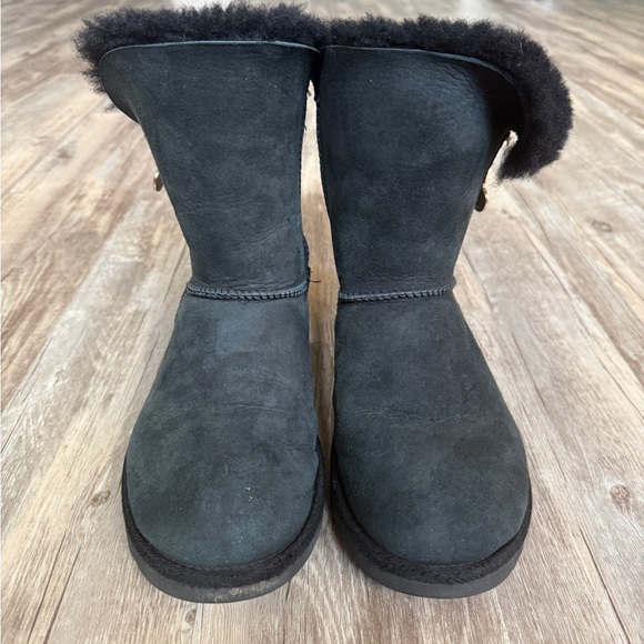 UGG Black Winter Boots with Gold Zipper - Picture 3 of 5